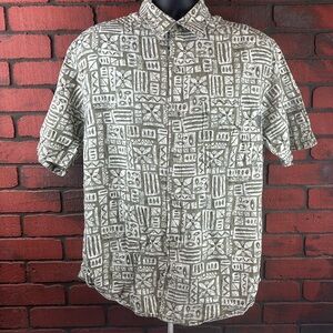 Woolrich Men's Medium Aztec Print AOP Button-Down Shirt –‎ Vintage Outdoor Style